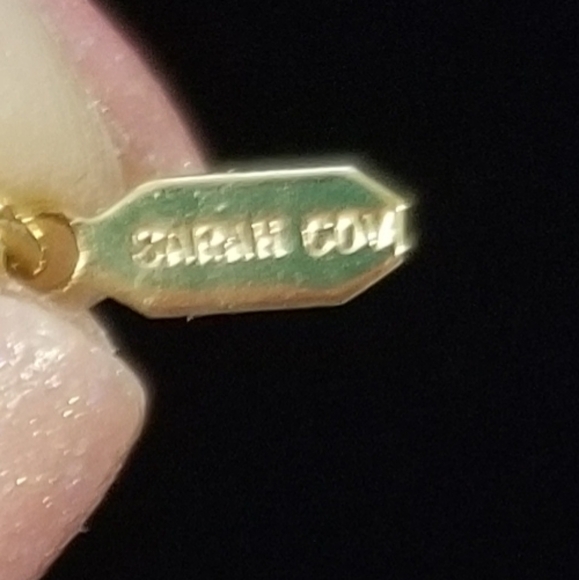 Goldtone butterfly necklace set - Picture 5 of 6